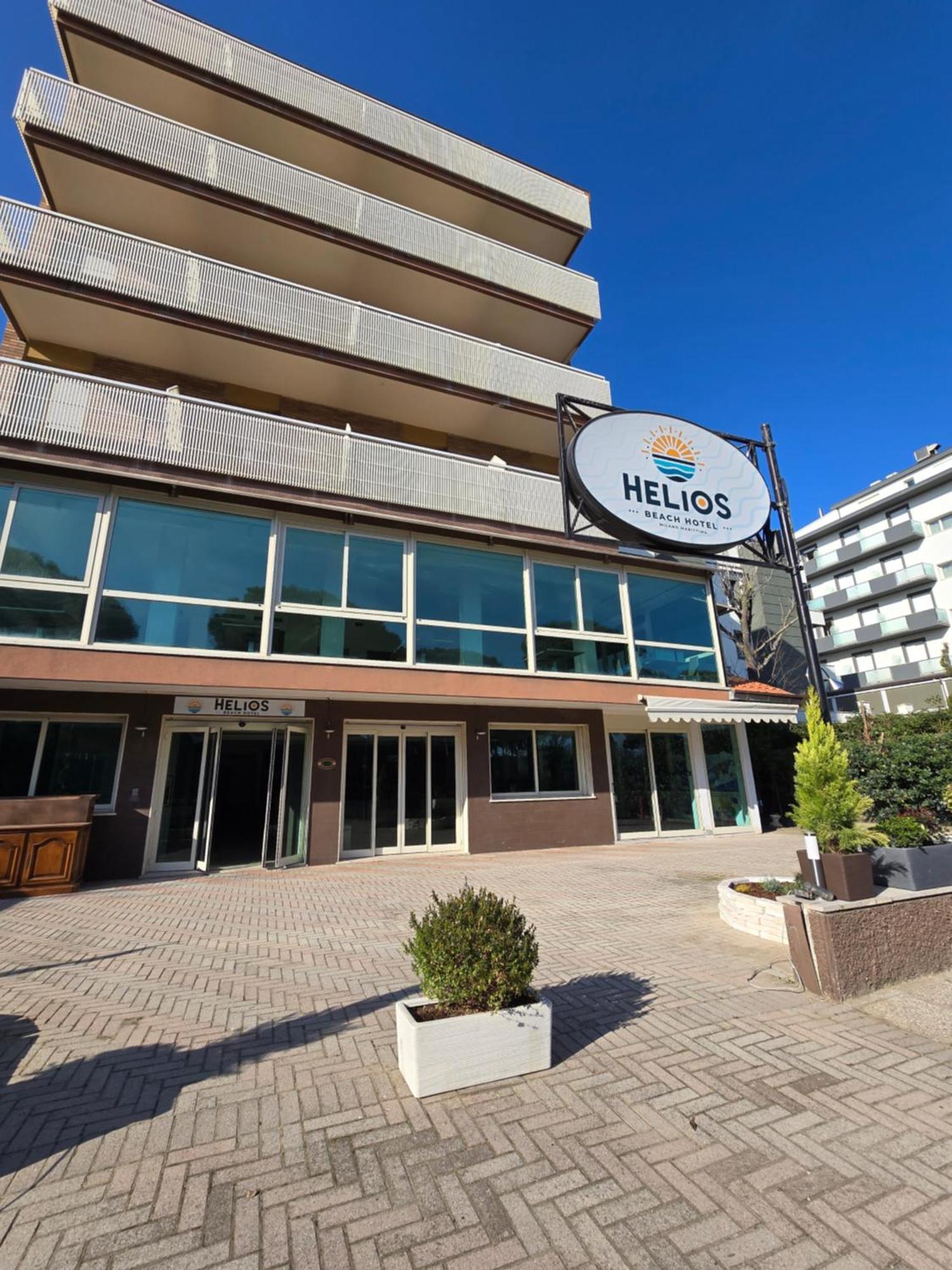 Hotel Helios Beach Milano Marittima Exterior photo