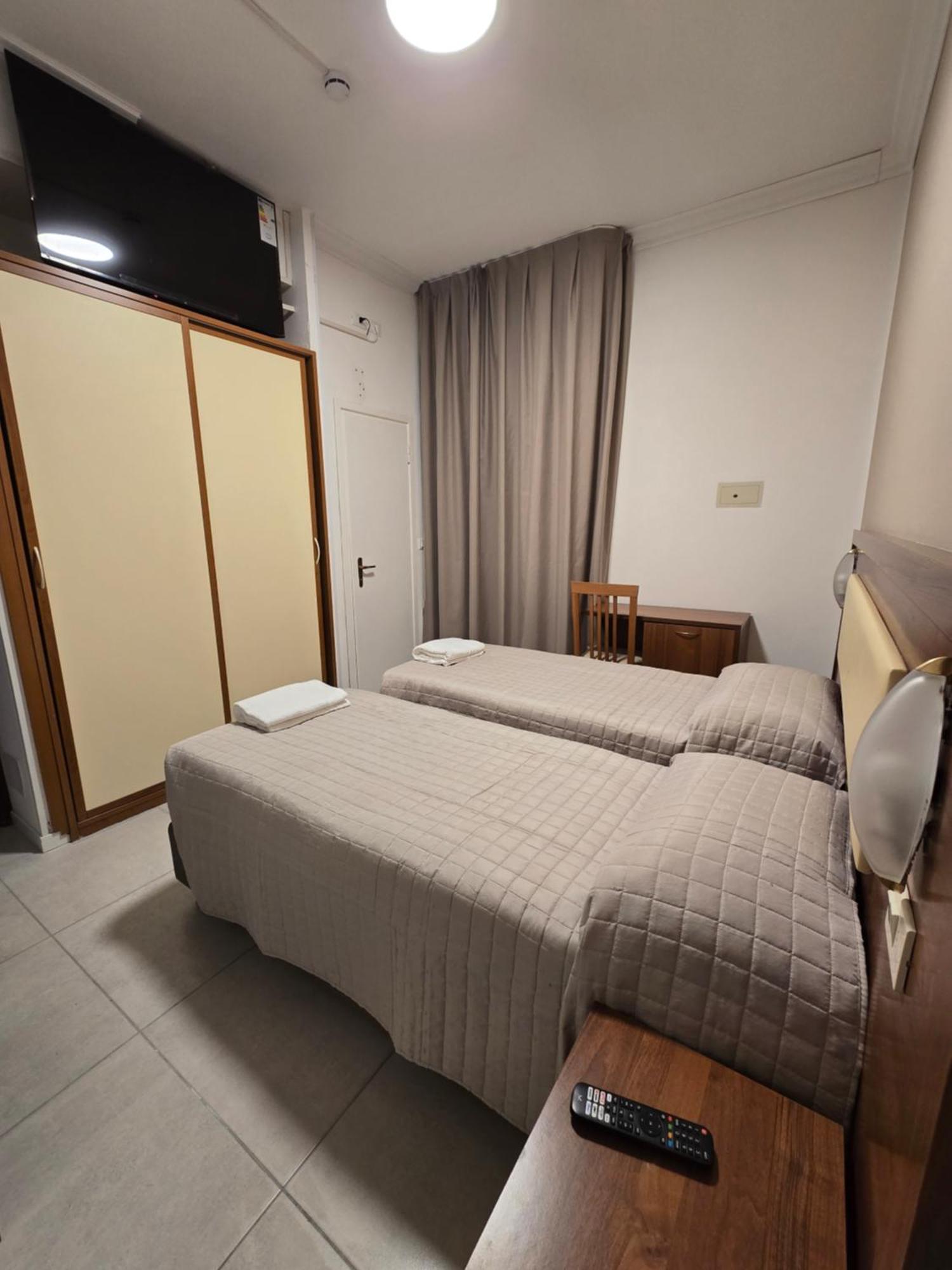 Hotel Helios Beach Milano Marittima Exterior photo